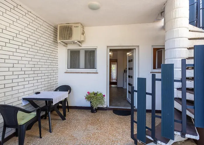 Apartamento 2 Bedroom Amazing In