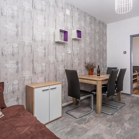 2 Bedroom Stunning In Apartman