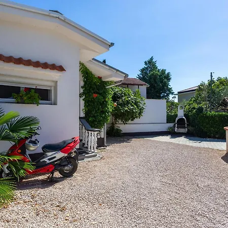 2 Bedroom Stunning In