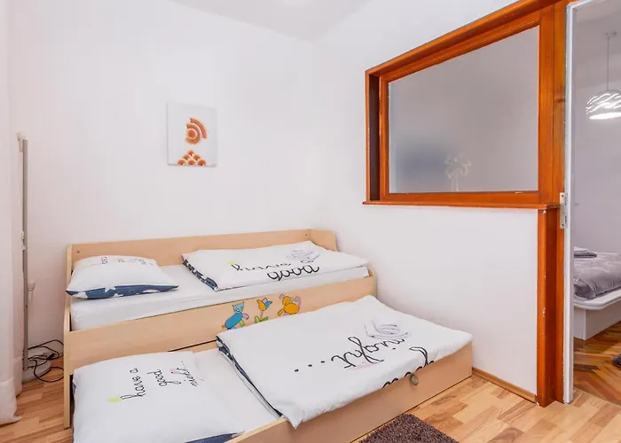 Apartman 2 Bedroom Amazing In *