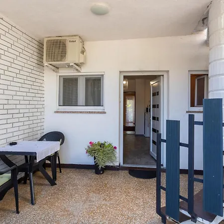 Apartament 2 Bedroom Amazing In